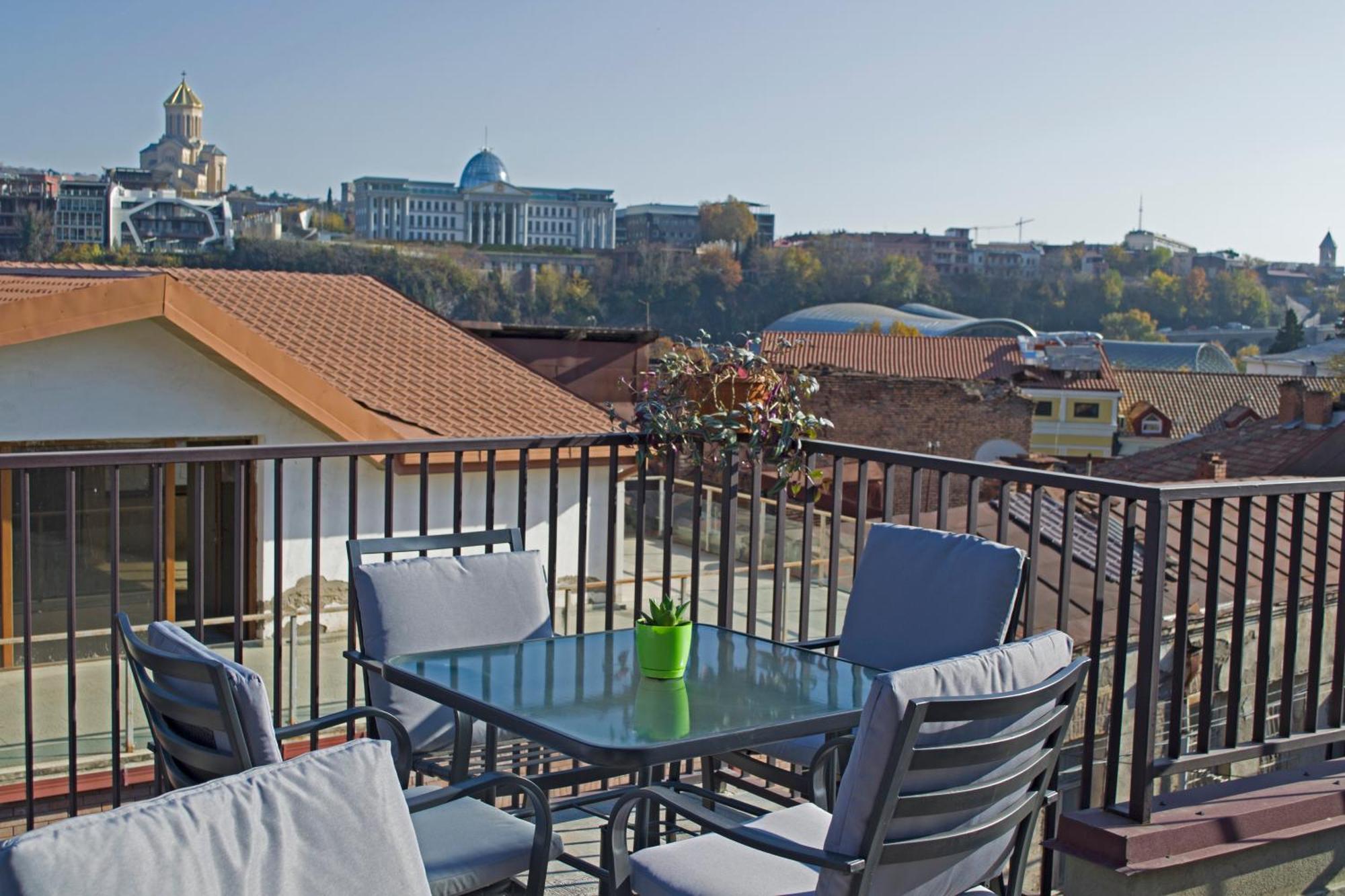 Green Inn Hotel Tbilisi Exterior photo