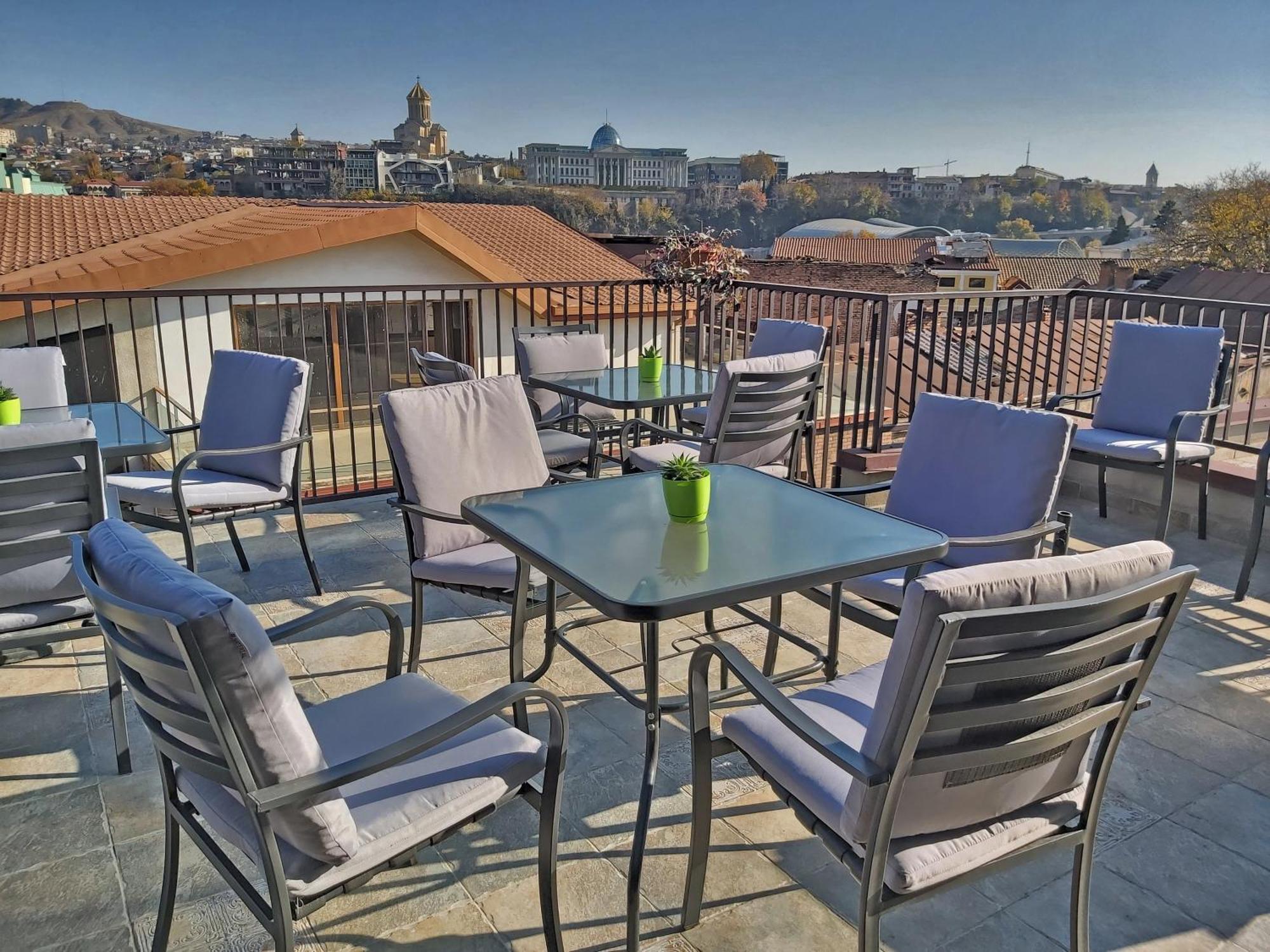 Green Inn Hotel Tbilisi Exterior photo