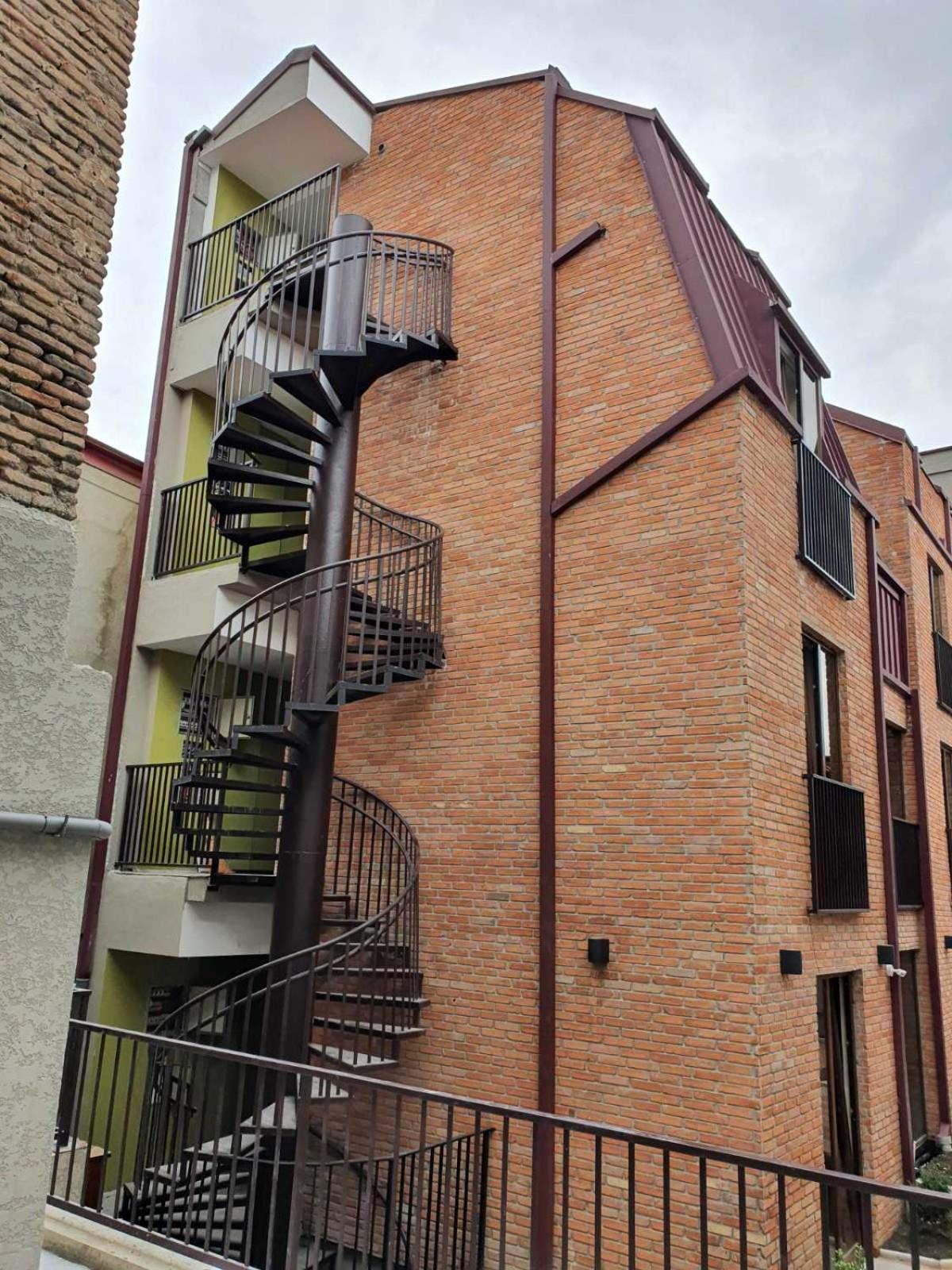 Green Inn Hotel Tbilisi Exterior photo